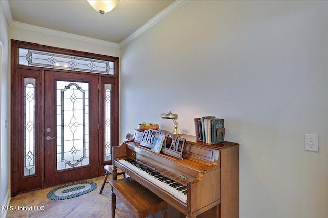 foyer with crown molding