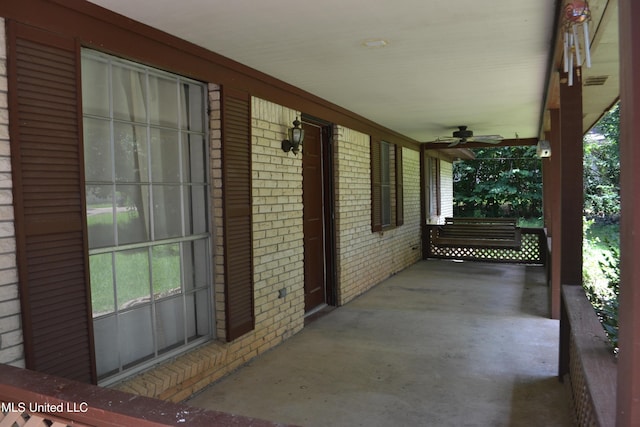 236 E Moon St, Ridgeland, MS 39157 - covered porch featuring a ceiling fan