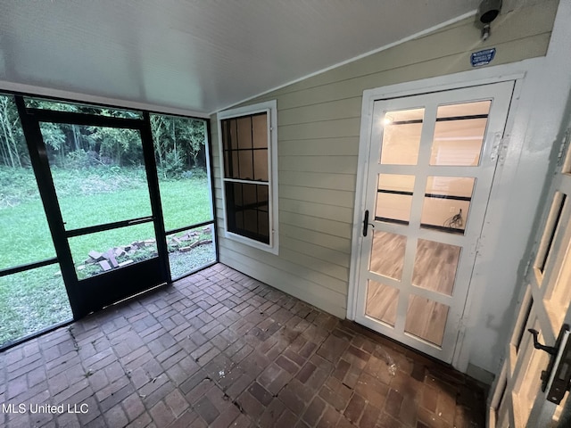 767 Sherwood Dr, Jackson, MS 39216 - unfurnished sunroom featuring lofted ceiling