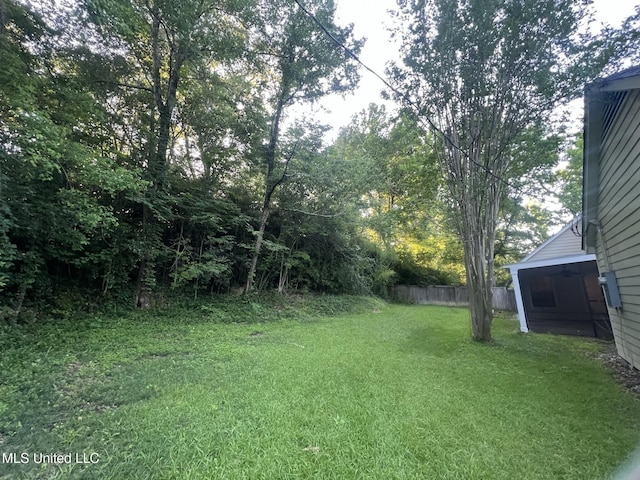 767 Sherwood Dr, Jackson, MS 39216 - view of yard