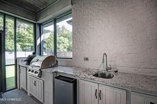 220 S Woodcreek Rd, Madison, MS 39110 - view of patio / terrace featuring a sink and exterior kitchen