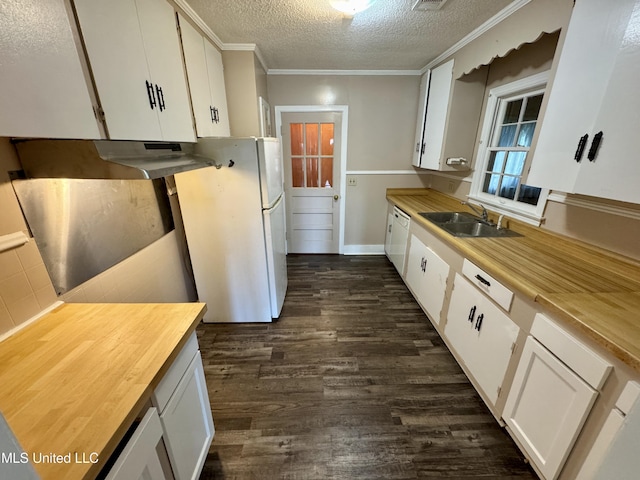 221 N Third Ave, Cleveland, MS 38732 - kitchen with a sink, white appliances, a textured ceiling, butcher block counters, and dark wood-type flooring