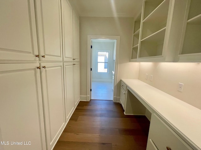 352 Wellstone Pl, Madison, MS 39110 - mudroom featuring built in desk, dark wood-type flooring, and baseboards