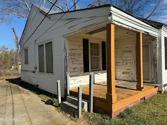 view of home's exterior