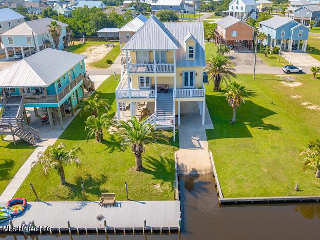 bird's eye view with a residential view