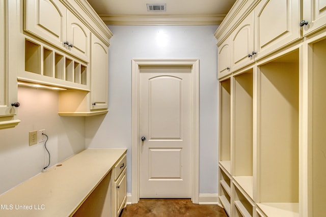 128 Amethyst Ln, Brandon, MS 39047 - mudroom with ornamental molding