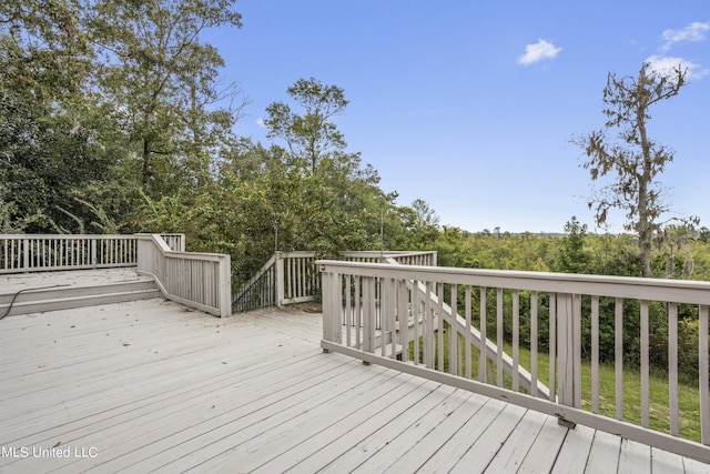 1400 Magnolia Bluff Dr, Gautier, MS 39553 - view of deck