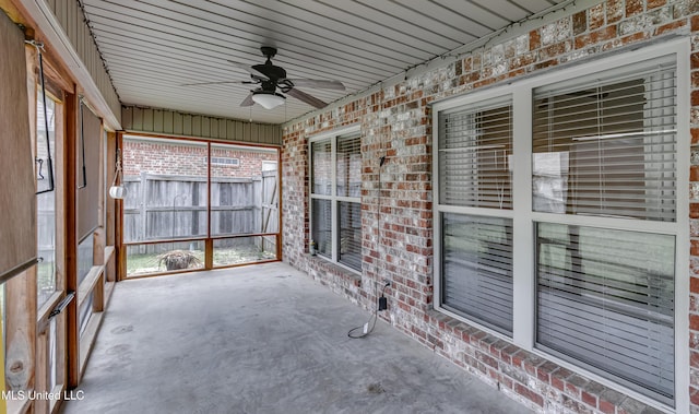 272 Hidden Hills Pkwy, Brandon, MS 39047 - unfurnished sunroom with a ceiling fan