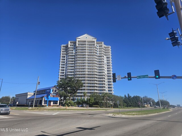 2668 Beach Blvd Unit 702, Biloxi, MS 39531 - view of building exterior