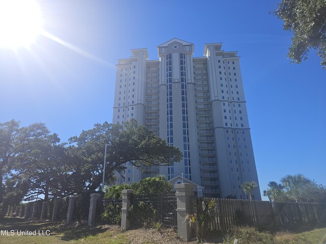 2668 Beach Blvd Unit 702, Biloxi, MS 39531 - view of building exterior