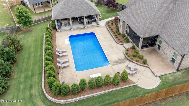 8063 Elizabeth Dr, Olive Branch, MS 38654 - view of swimming pool with a patio area