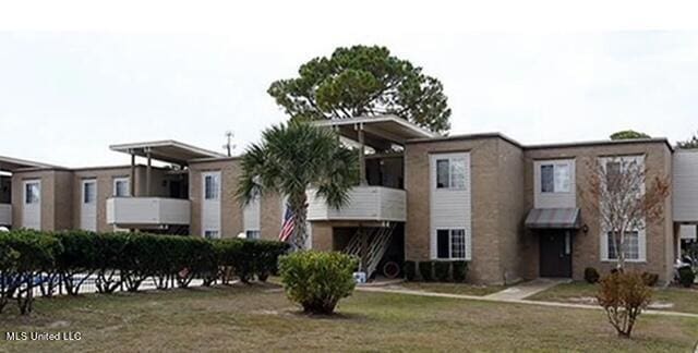 view of building exterior