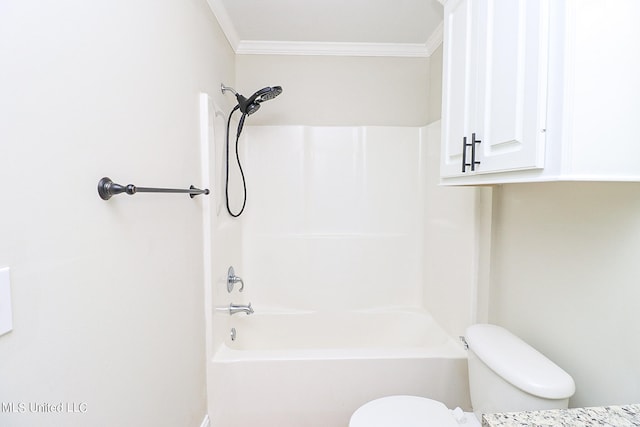 bathroom featuring toilet, crown molding, and shower / bathtub combination