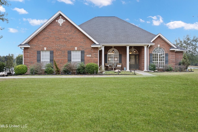 view of front of house with a front yard