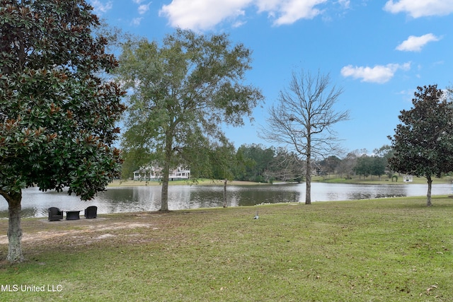 view of yard with a water view