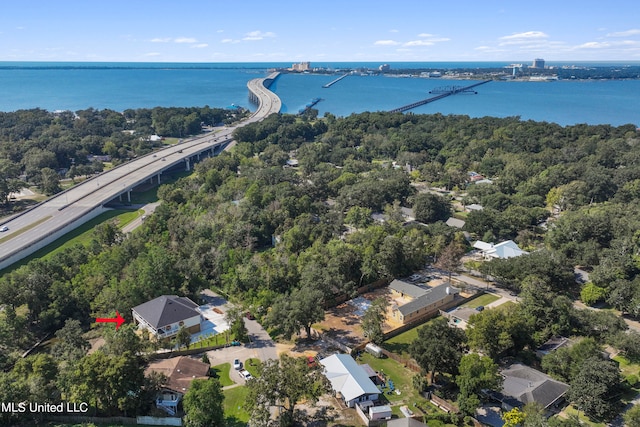 bird's eye view featuring a water view