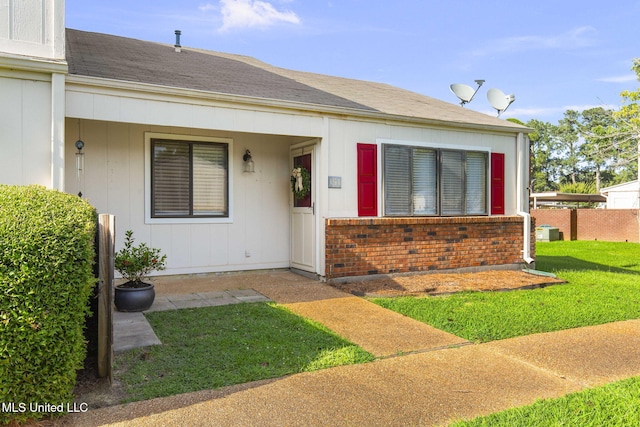 151 Lakebend Cir, Brandon, MS 39042 - bungalow-style house with brick siding and a shingled roof