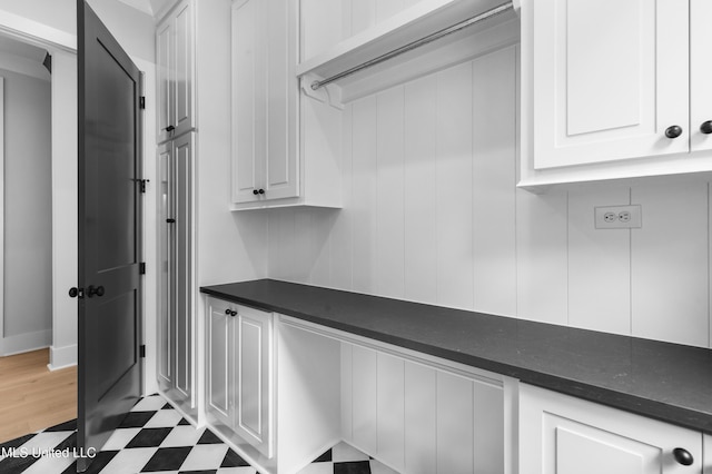 231 Oakside Trl, Madison, MS 39110 - mudroom with tile patterned floors and baseboards