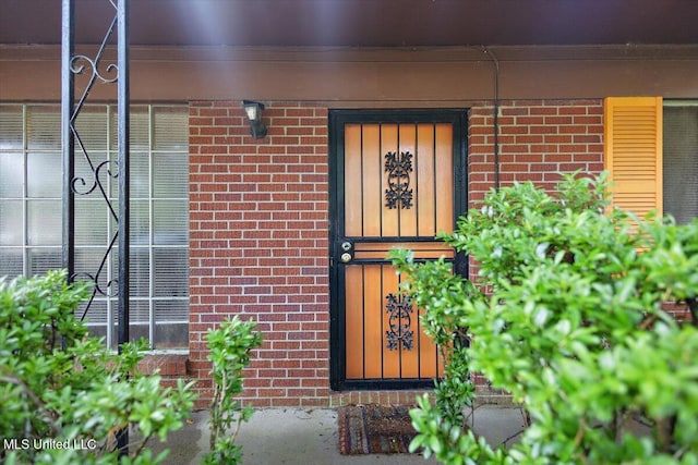 308 Asbury Dr, Hazlehurst, MS 39083 - property entrance with brick siding