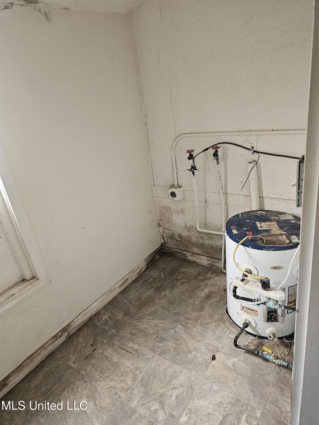 219 W St, Batesville, MS 38606 - bathroom featuring water heater