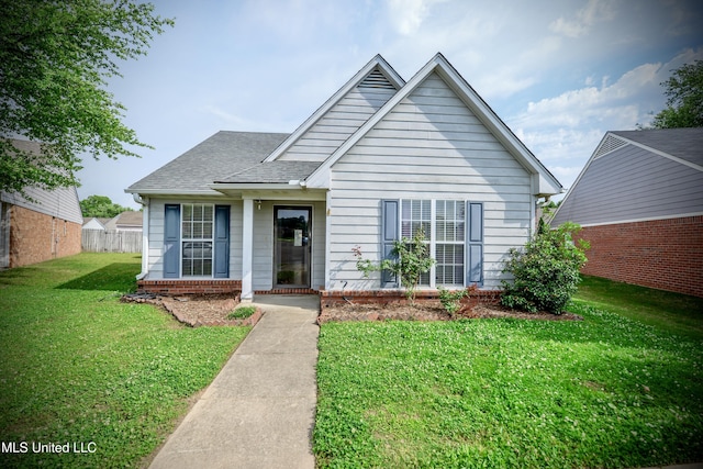 796 Steward Ln, Southaven, MS 38671 - bungalow-style home with roof with shingles and brick siding