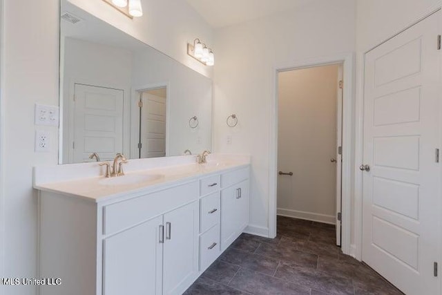 bathroom with vanity