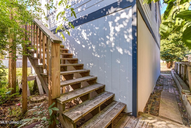 258 Porter Ave, Biloxi, MS 39530 - view of stairway