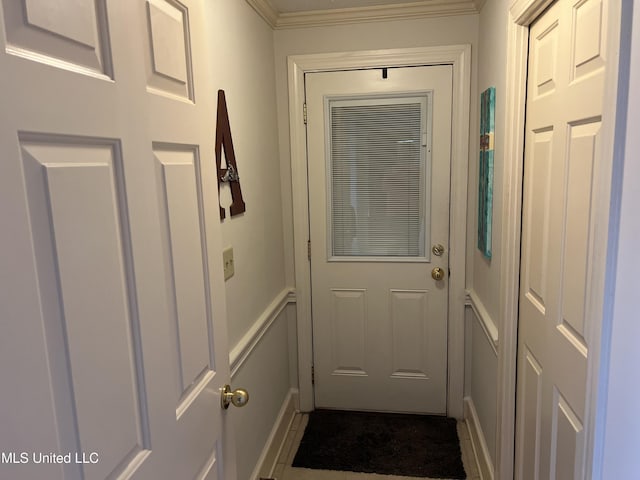 420 Fox Bay Dr, Brandon, MS 39047 - doorway featuring ornamental molding