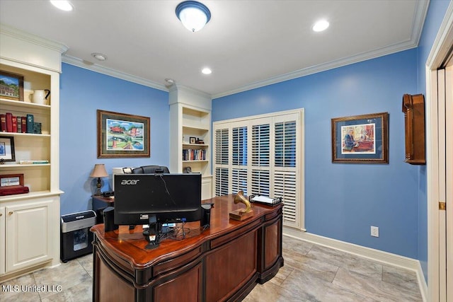 office space featuring baseboards, recessed lighting, built in shelves, and crown molding