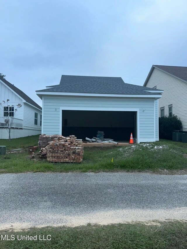 13146 Carrolton St, Biloxi, MS 39532 - view of garage