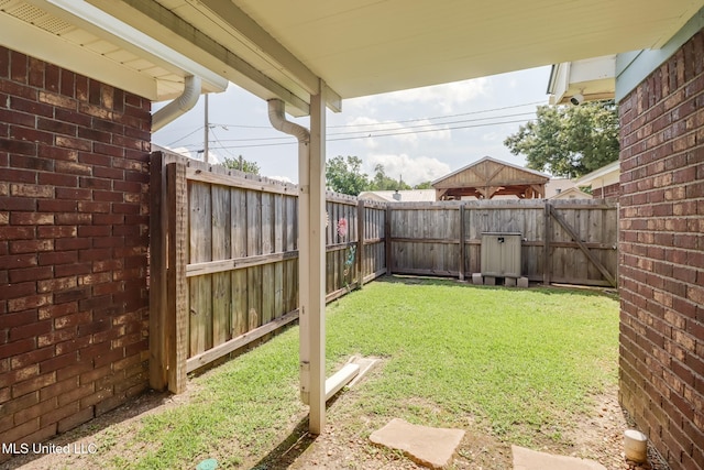 176 Briarfield Ave, Biloxi, MS 39531 - view of yard
