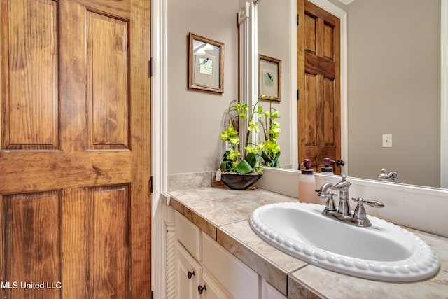 521 Heyward Ln, Madison, MS 39110 - bathroom featuring vanity