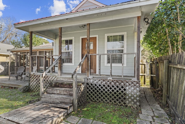 view of front of house featuring a porch