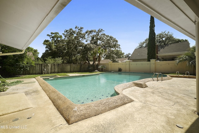 429 Linda Dr, Biloxi, MS 39531 - view of pool with a patio and a fenced backyard