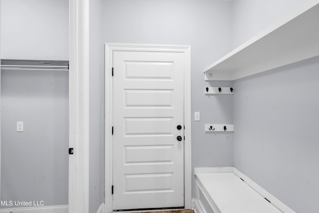 709 Champagne Dr, Biloxi, MS 39532 - view of mudroom