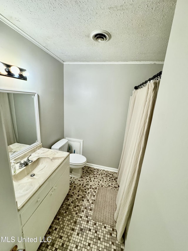 full bathroom featuring a textured ceiling, toilet, vanity, visible vents, and crown molding