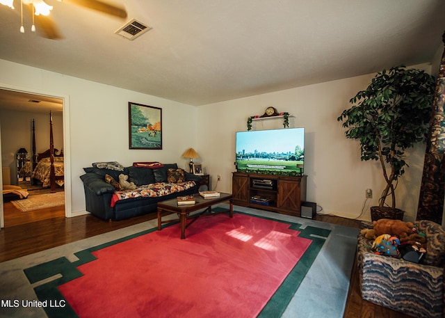 103 Hidden Lake Rd, Flora, MS 39071 - living area with wood finished floors and a ceiling fan