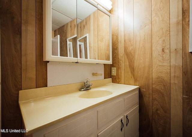 103 Hidden Lake Rd, Flora, MS 39071 - bathroom with vanity and wooden walls