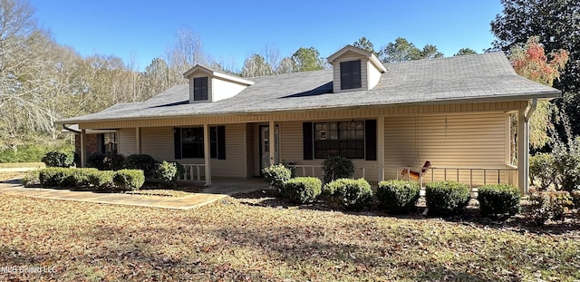 view of front of home with covered porch