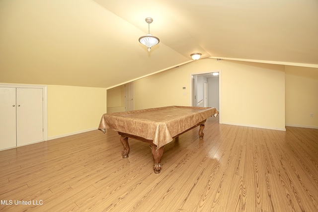 recreation room featuring lofted ceiling, light wood finished floors, billiards, and baseboards