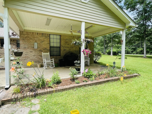 6324 Country Ln, Moss Point, MS 39562 - view of patio / terrace featuring ceiling fan