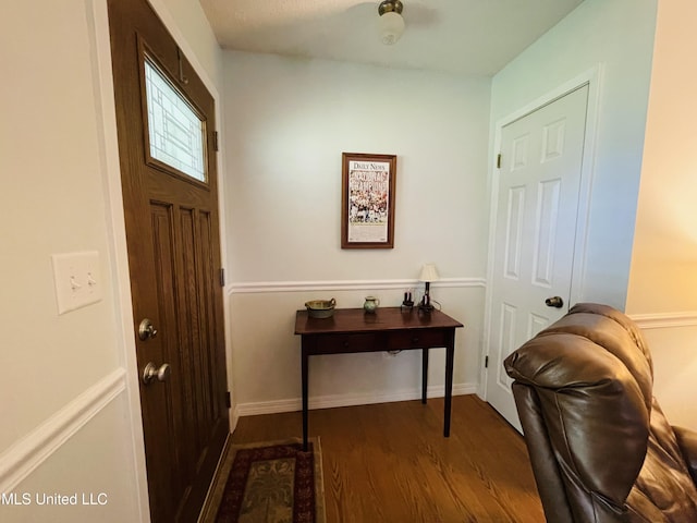 6324 Country Ln, Moss Point, MS 39562 - foyer with wood finished floors and baseboards