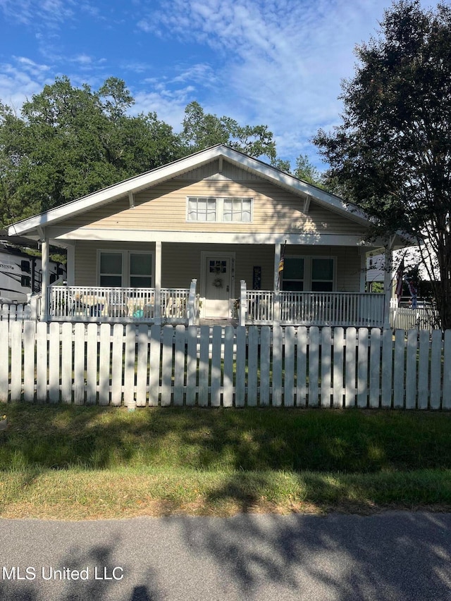 bungalow featuring covered porch