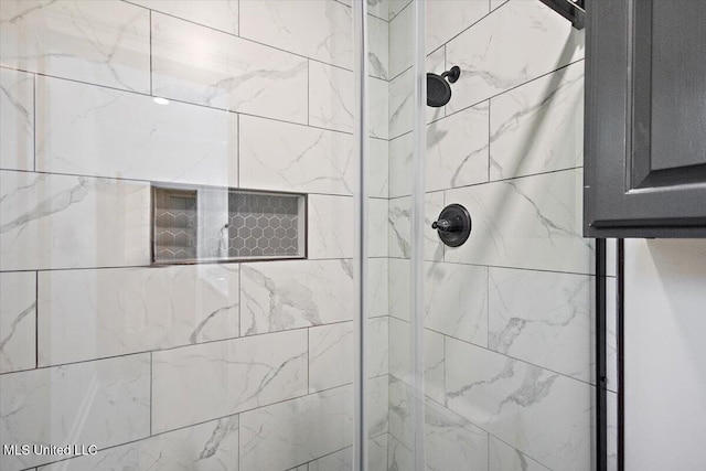 2003 Canterbury Pl W, Brandon, MS 39042 - bathroom featuring a shower stall