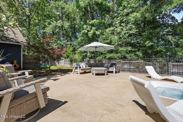 2003 Canterbury Pl W, Brandon, MS 39042 - fenced backyard with an outdoor living space and a patio