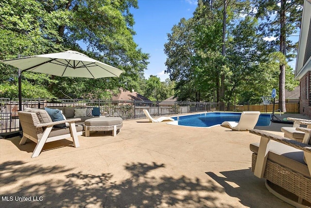 2003 Canterbury Pl W, Brandon, MS 39042 - view of swimming pool with a patio area, an outdoor hangout area, and a fenced backyard