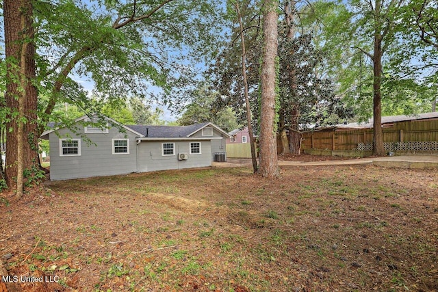 4560 Meadowridge Dr, Jackson, MS 39206 - view of yard with central air condition unit and fence