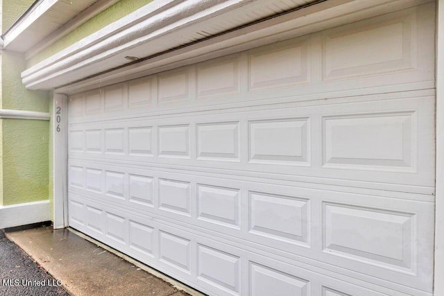 2252 Beach Dr Unit 206, Gulfport, MS 39507 - view of garage