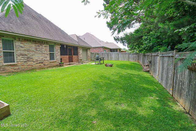 109 Elizabeth Dr, Brandon, MS 39042 - view of yard