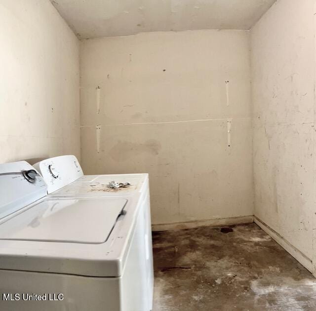 2614 George St, Gulfport, MS 39503 - washroom featuring washer and clothes dryer